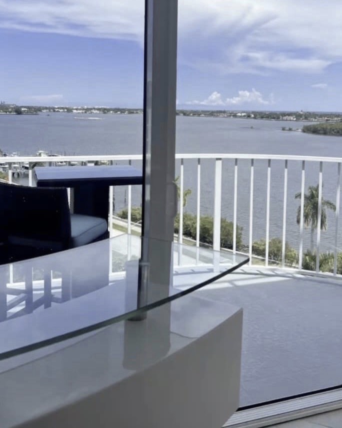 placeholder image-sq